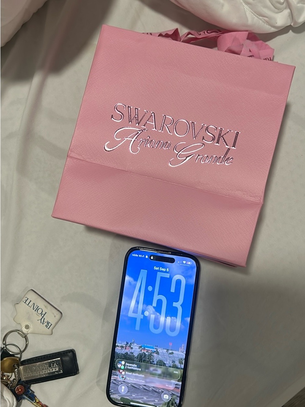 Swarovski- ARIANNA GRANDE Pink Boxed Crystal Necklace, Bracelet & Earring Set - Picture 5 of 6
